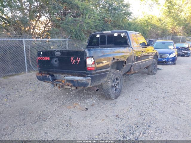 2000 DODGE RAM 1500 1B7HF13Z4YJ182955 Photo 3