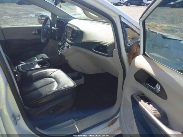 2018 CHRYSLER PACIFICA 2C4RC1GG3JR310612 Photo 4