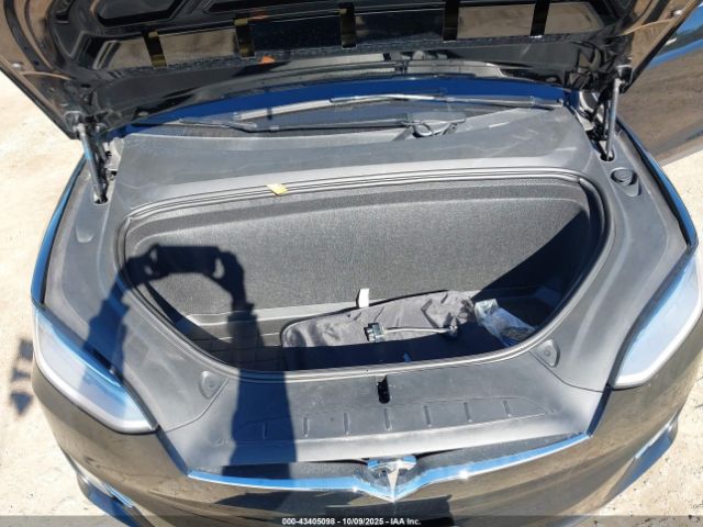 2019 TESLA MODEL X 5YJXCAE29KF184512 Photo 9