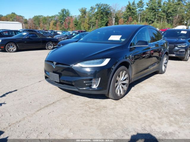2019 TESLA MODEL X 5YJXCAE29KF184512 Photo 1