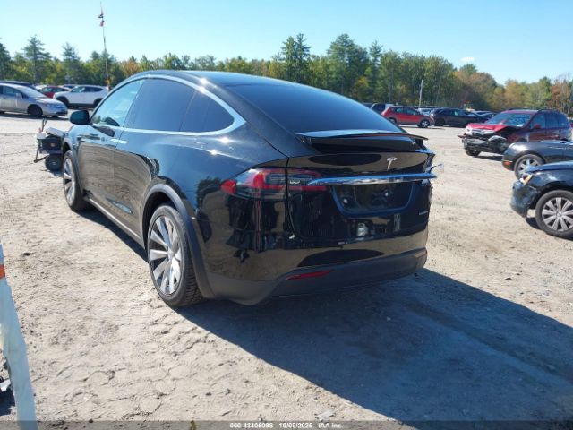 2019 TESLA MODEL X 5YJXCAE29KF184512 Photo 2