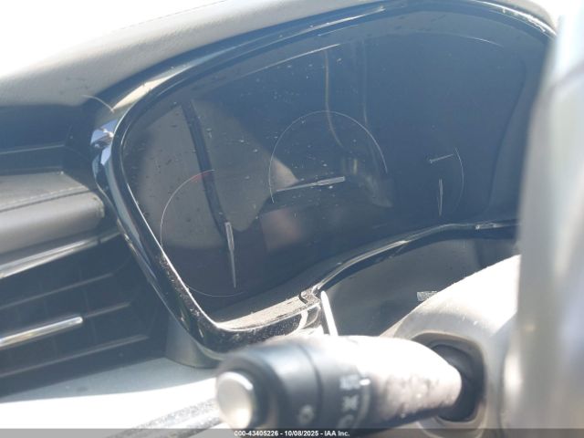 2017 CADILLAC XT5 1GYKNERS0HZ148906 Photo 6