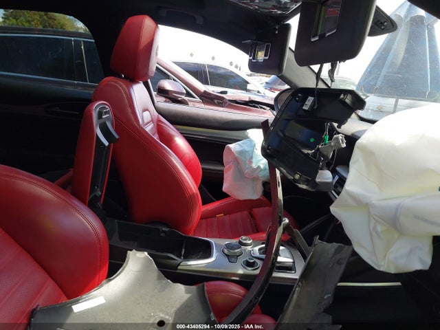 2022 ALFA ROMEO STELVIO ZASPAKBN0N7D24295 Photo 4