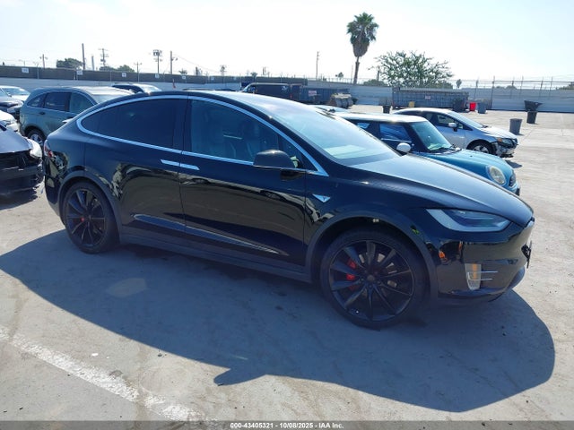 2016 TESLA MODEL X 5YJXCBE47GF007438 Photo 0