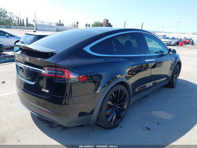 2016 TESLA MODEL X 5YJXCBE47GF007438 Photo 3