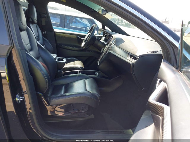 2016 TESLA MODEL X 5YJXCBE47GF007438 Photo 4