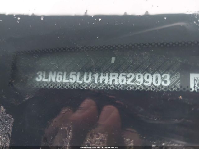 2017 LINCOLN MKZ HYBRID 3LN6L5LU1HR629903 Photo 8