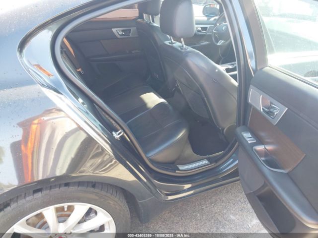 2015 JAGUAR XF SAJWA0FS7FPU61682 Photo 7