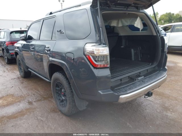 2024 TOYOTA 4RUNNER JTERU5JR2R6236354 Photo 2
