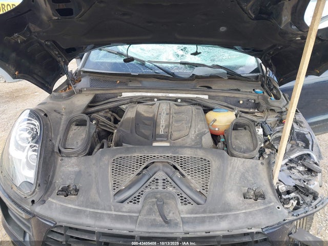 2017 PORSCHE MACAN WP1AB2A57HLB12338 Photo 9