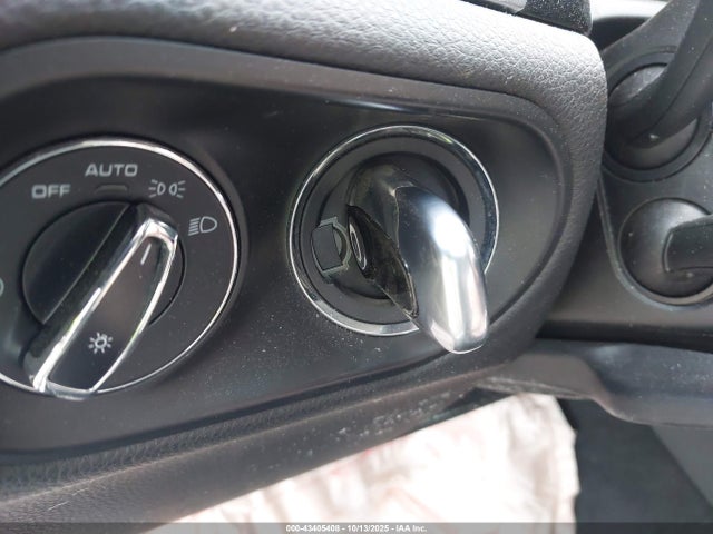 2017 PORSCHE MACAN WP1AB2A57HLB12338 Photo 10