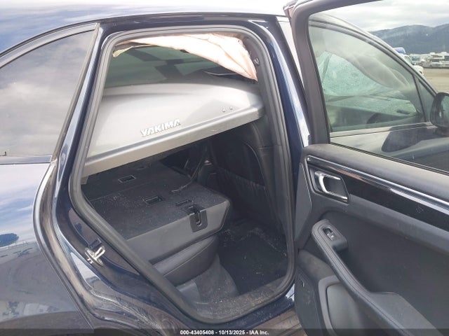 2017 PORSCHE MACAN WP1AB2A57HLB12338 Photo 7