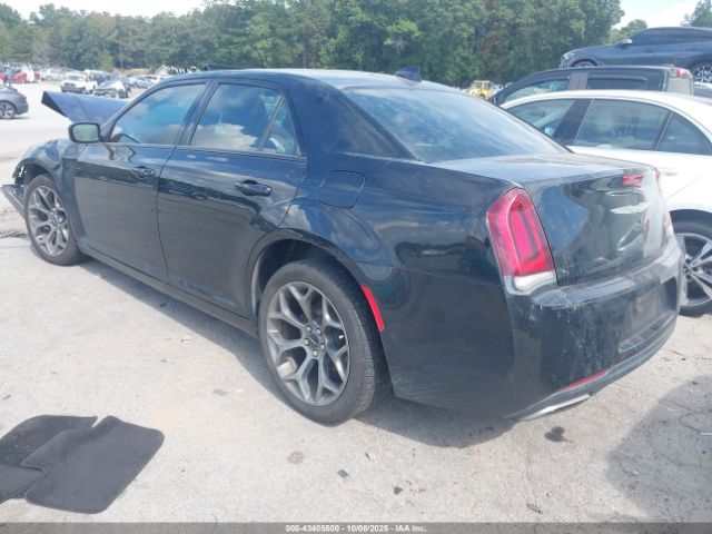 2018 CHRYSLER 300 2C3CCABG5JH201754 Photo 2