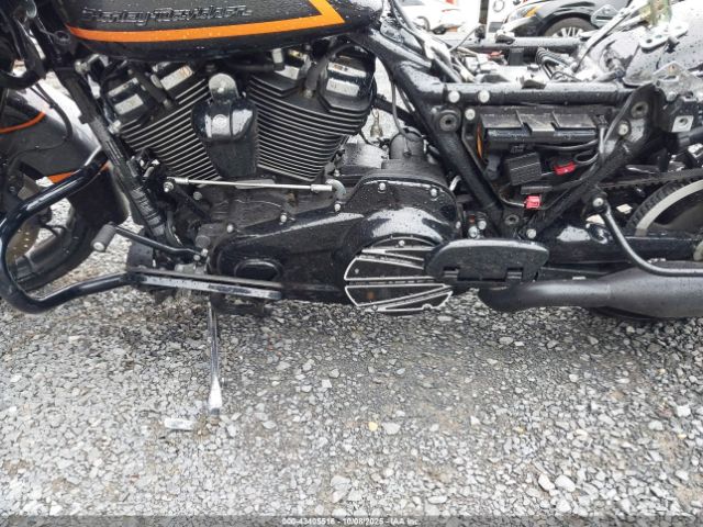 2022 HARLEY-DAVIDSON FLTRXS 1HD1KTP16NB672461 Photo 8