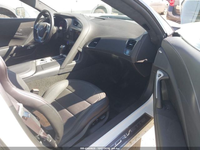 2017 CHEVROLET CORVETTE 1G1YM2D72H5119735 Photo 4