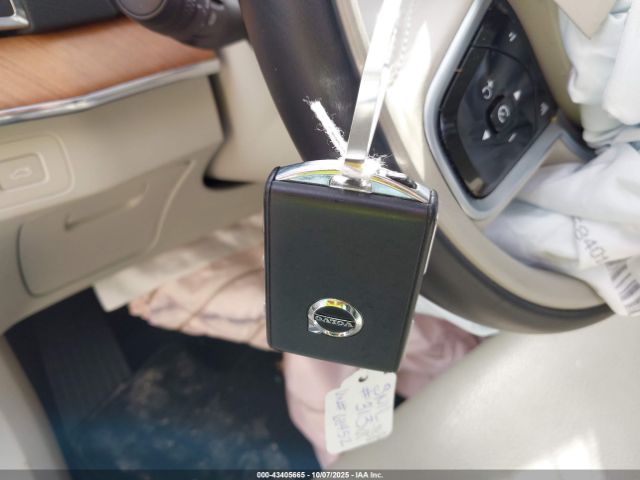 2022 VOLVO XC90 YV4102CK6N1868452 Photo 10