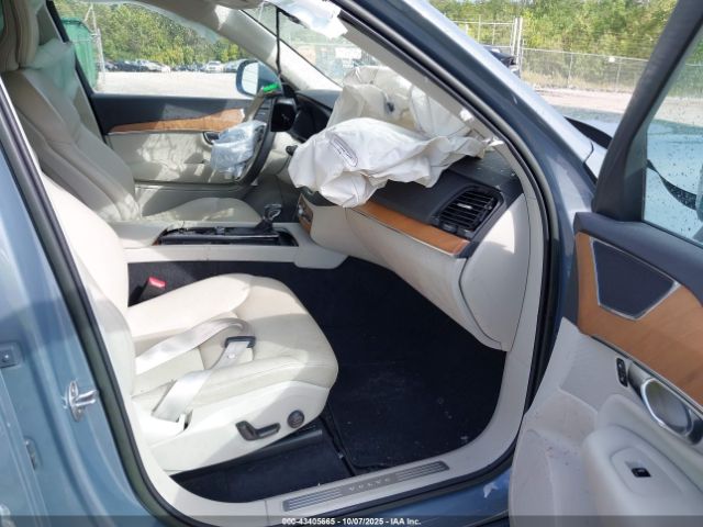 2022 VOLVO XC90 YV4102CK6N1868452 Photo 4