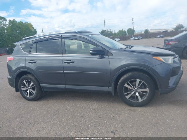 Toyota Rav4 Xle 2018 JTMRFREV7JD241191 Image 13