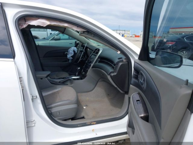 2014 CHEVROLET MALIBU 1G11C5SL6EF130474 Photo 4