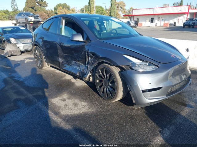 2021 TESLA MODEL Y 5YJYGDEF8MF212025 Photo 0