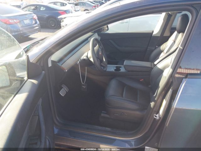 2021 TESLA MODEL Y 5YJYGDEF8MF212025 Photo 4