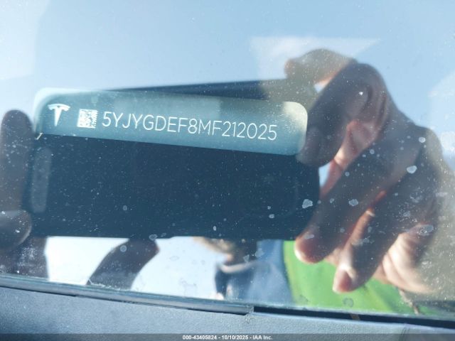 2021 TESLA MODEL Y 5YJYGDEF8MF212025 Photo 8