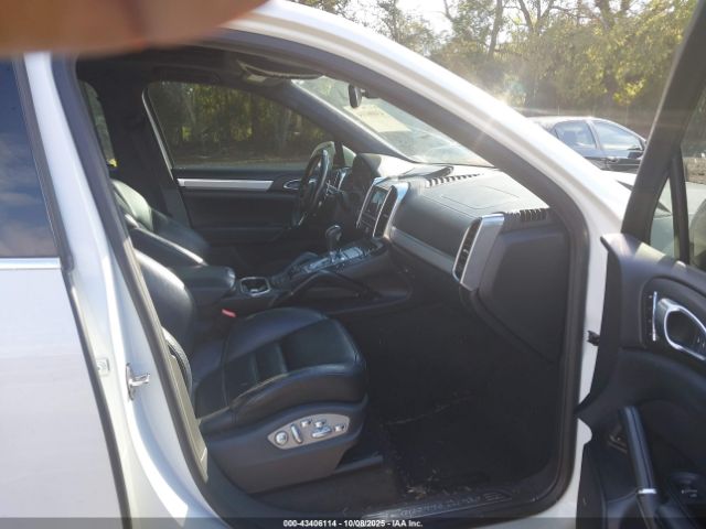 2015 PORSCHE CAYENNE WP1AC2A27FLA80667 Photo 4