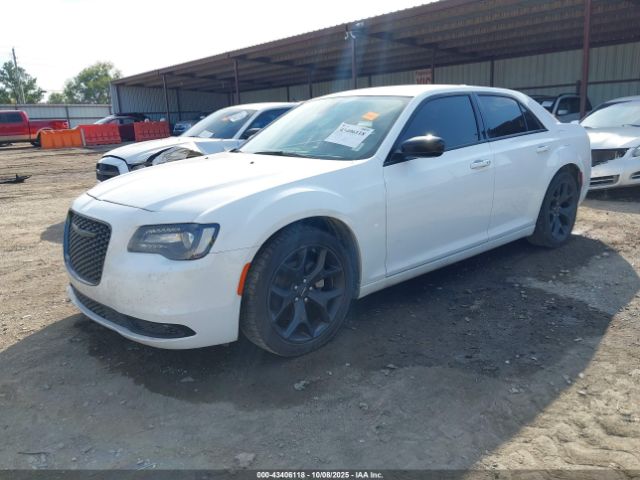 2023 CHRYSLER 300 2C3CCAAGXPH680408 Photo 1