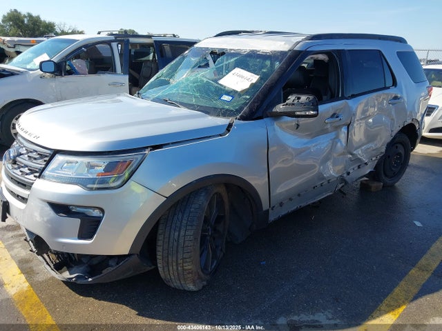 1FM5K7D89JGA38016 Ford EXPLORER XLT