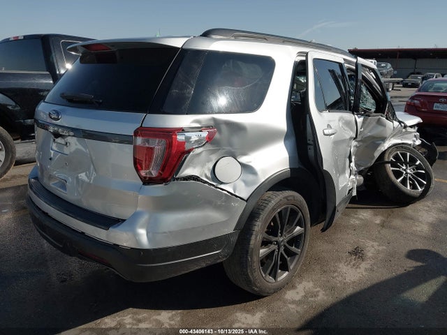 1FM5K7D89JGA38016 Ford EXPLORER XLT