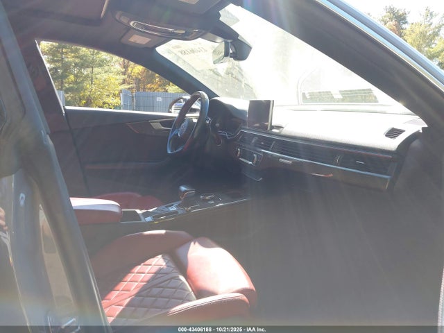 2019 AUDI S5 WAUB4CF50KA076913 Photo 4