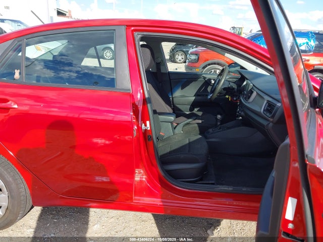 2018 KIA RIO 3KPA24AB1JE133686 Photo 4
