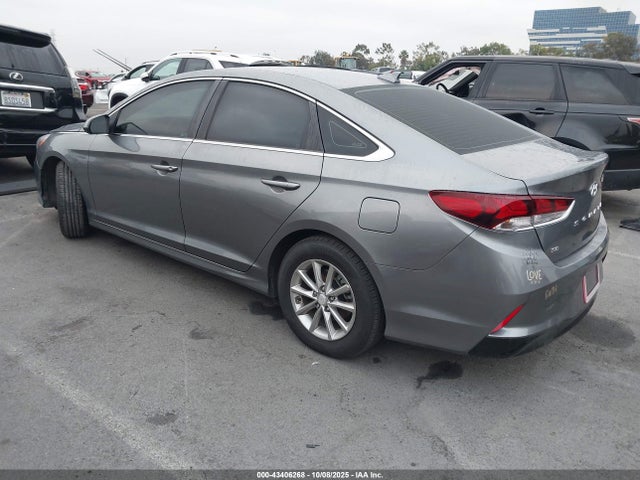 Hyundai SONATA SE 2018 5NPE24AF0JH677211 Image 3