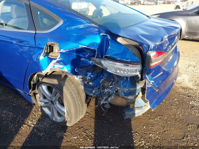 3FA6P0HD1JR253574 Ford FUSION SE