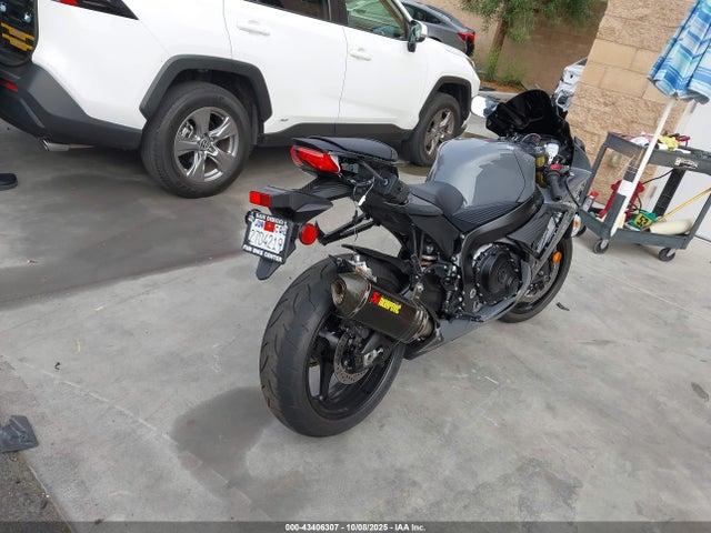 Suzuki GSX-R750 2025 JS1GR7MA7S7101671 Image 17