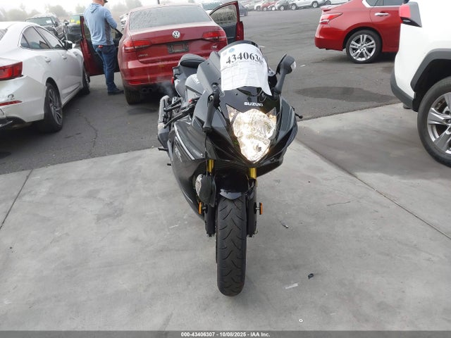Suzuki GSX-R750 2025 JS1GR7MA7S7101671 Image 18