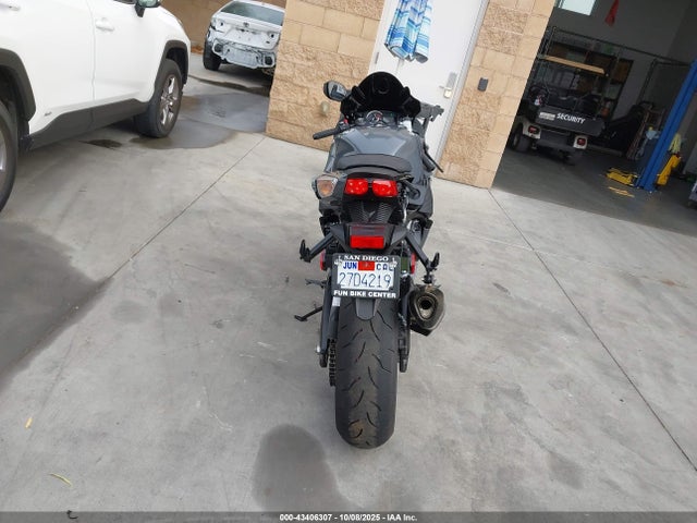 Suzuki GSX-R750 2025 JS1GR7MA7S7101671 Image 19