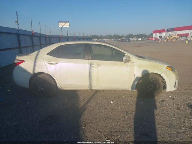 Toyota Corolla S 2015 5YFBURHE5FP285066 Image 29