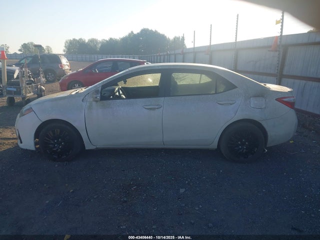 Toyota Corolla S 2015 5YFBURHE5FP285066 Image 30