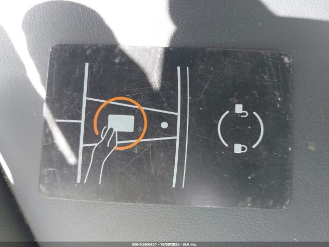 2023 TESLA MODEL Y 7SAYGDEE8PA167776 Photo 10