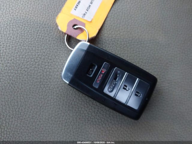 2018 ACURA MDX 5J8YD3H32JL005824 Photo 10