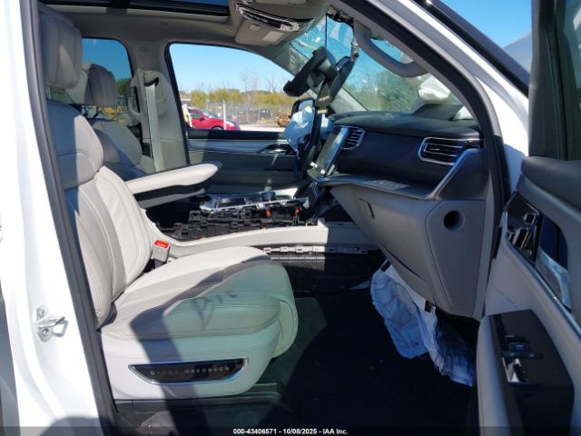 2023 JEEP GRAND WAGONEER 1C4SJVEJ7PS573576 Photo 4