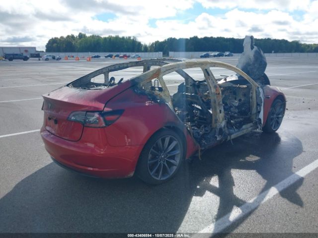 2018 TESLA MODEL 3 5YJ3E1EA8JF010462 Photo 3