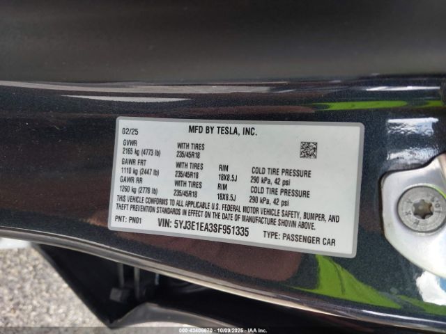 2025 TESLA MODEL 3 5YJ3E1EA3SF951335 Photo 8