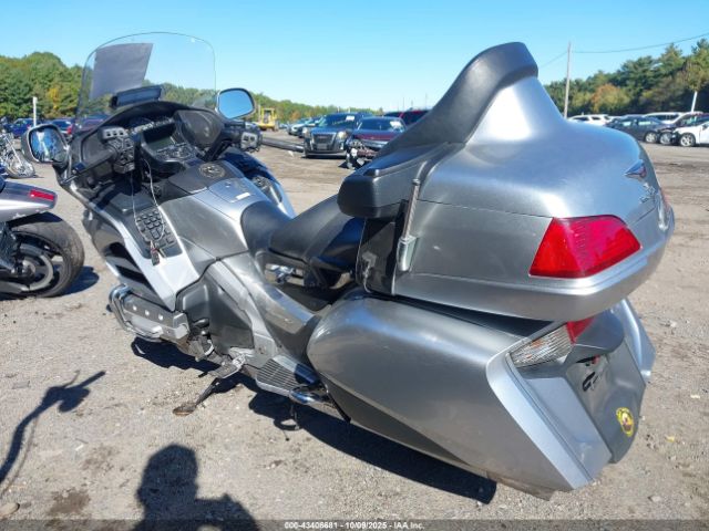 2015 HONDA GL1800 JH2SC68N7FK100328 Photo 2