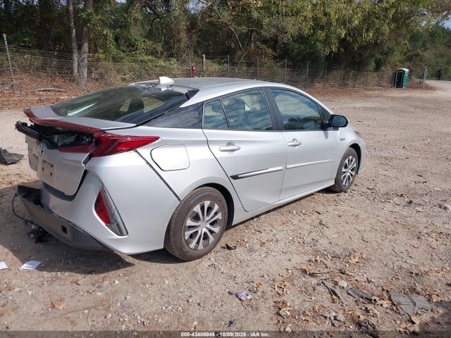 Toyota Prius Prime Le 2022 JTDKAMFP6N3217138 Image 4