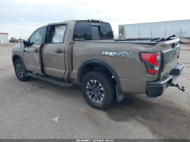 Nissan Titan Pro-4x 4x4 2023 1N6AA1ED5PN115190 Image 3