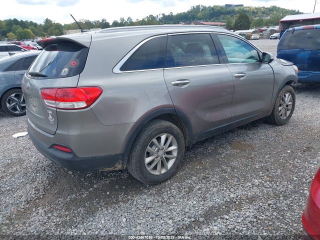 5XYPG4A37HG235155 KIA Sorento 2.4l Lx