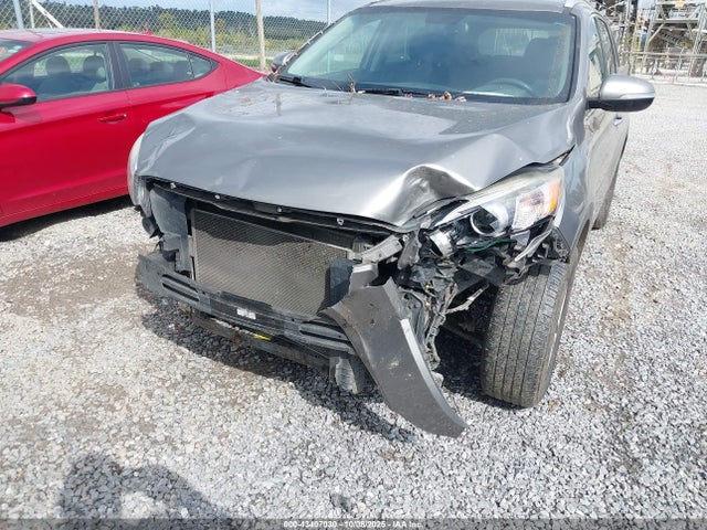 5XYPG4A37HG235155 KIA Sorento 2.4l Lx