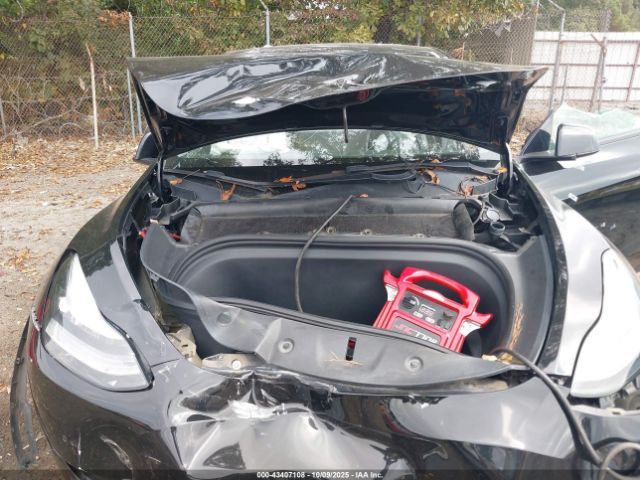 2021 TESLA MODEL Y 5YJYGDED4MF126113 Photo 9